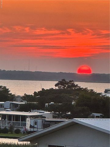 3738 Sandpiper Rd Apt 231B, Virginia Beach, VA 23456