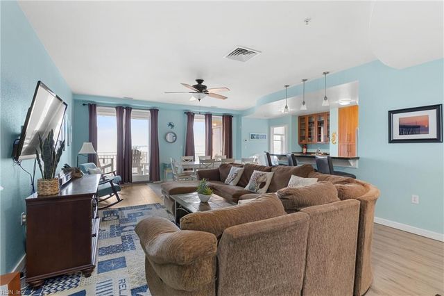 3738 Sandpiper Rd Apt 231B, Virginia Beach, VA 23456