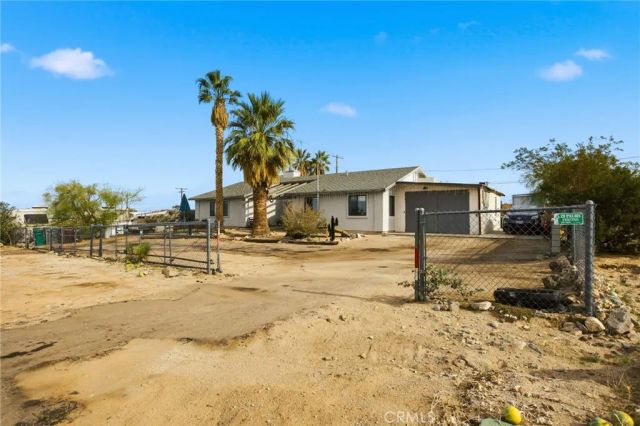 7725 Sahara, 29 Palms, CA 92277