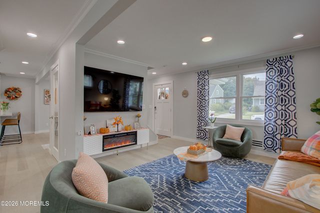 90 Hillside Street, Red Bank, NJ 07701