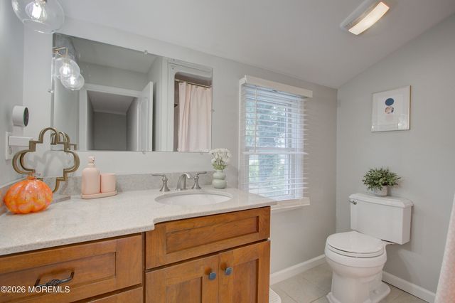 90 Hillside Street, Red Bank, NJ 07701