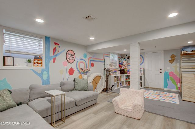 90 Hillside Street, Red Bank, NJ 07701