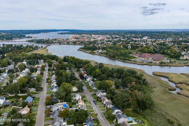 90 Hillside Street, Red Bank, NJ 07701