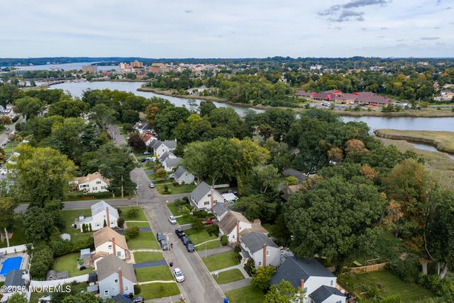 90 Hillside Street, Red Bank, NJ 07701