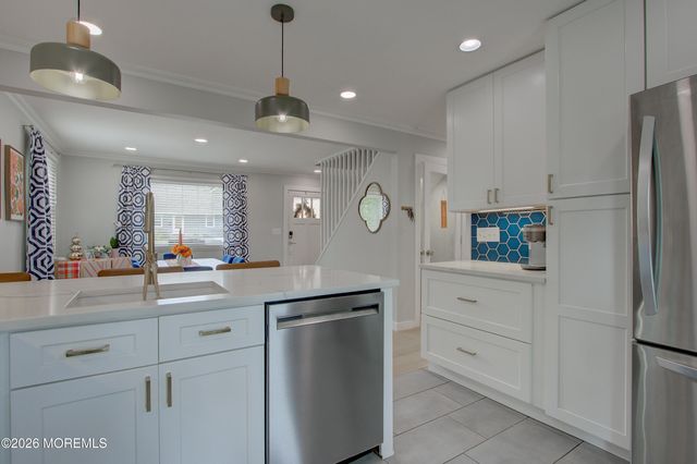 90 Hillside Street, Red Bank, NJ 07701