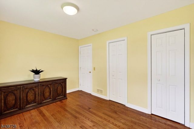 37 HALL DRIVE, Clark Twp., NJ 07066