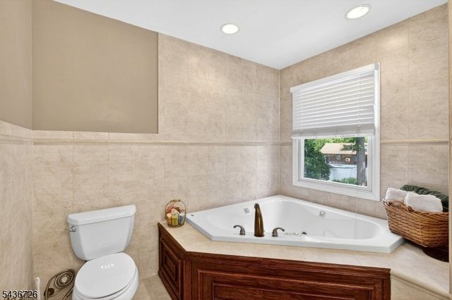 37 HALL DRIVE, Clark Twp., NJ 07066