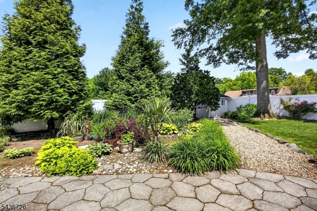 37 HALL DRIVE, Clark Twp., NJ 07066