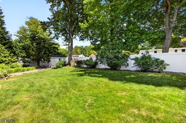 37 HALL DRIVE, Clark Twp., NJ 07066