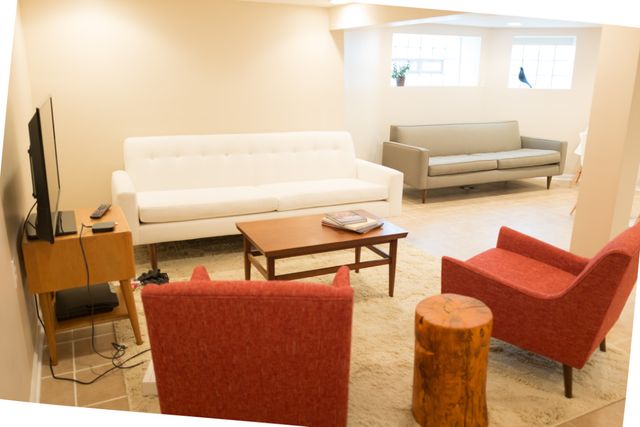 3229 W Dickens Avenue, Chicago, IL 60647