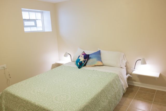 3229 W Dickens Avenue, Chicago, IL 60647