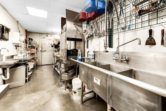 3151 State Hwy Yy, Shell Knob, MO 65747