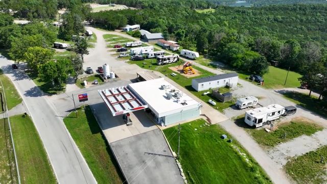 3151 State Hwy Yy, Shell Knob, MO 65747