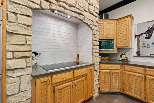613 Armadillo Court, Cedar Hill, TX 75104