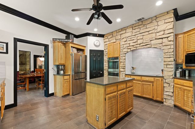 613 Armadillo Court, Cedar Hill, TX 75104