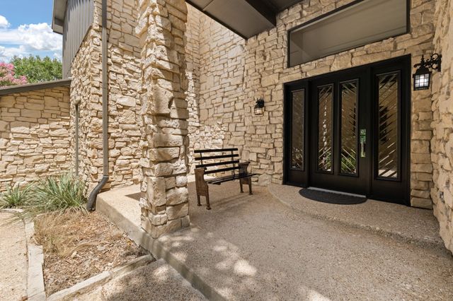 613 Armadillo Court, Cedar Hill, TX 75104