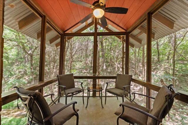 613 Armadillo Court, Cedar Hill, TX 75104