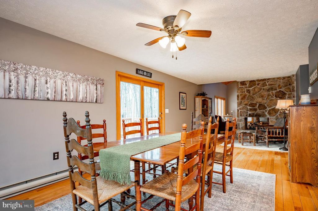 Image 10 of property listing at 62 MIDDLETON RD, Oakland, MD 21550