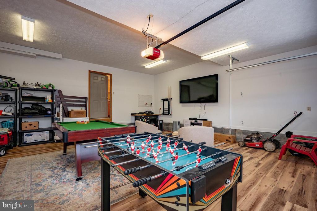 Image 13 of property listing at 62 MIDDLETON RD, Oakland, MD 21550