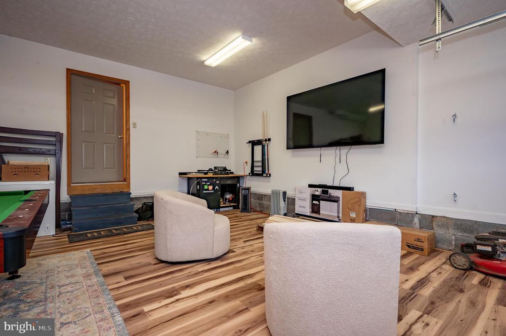 Image 14 of property listing at 62 MIDDLETON RD, Oakland, MD 21550