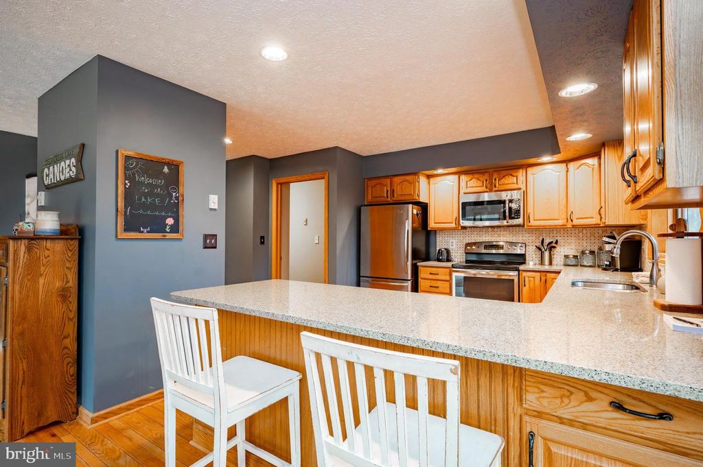 Image 15 of property listing at 62 MIDDLETON RD, Oakland, MD 21550