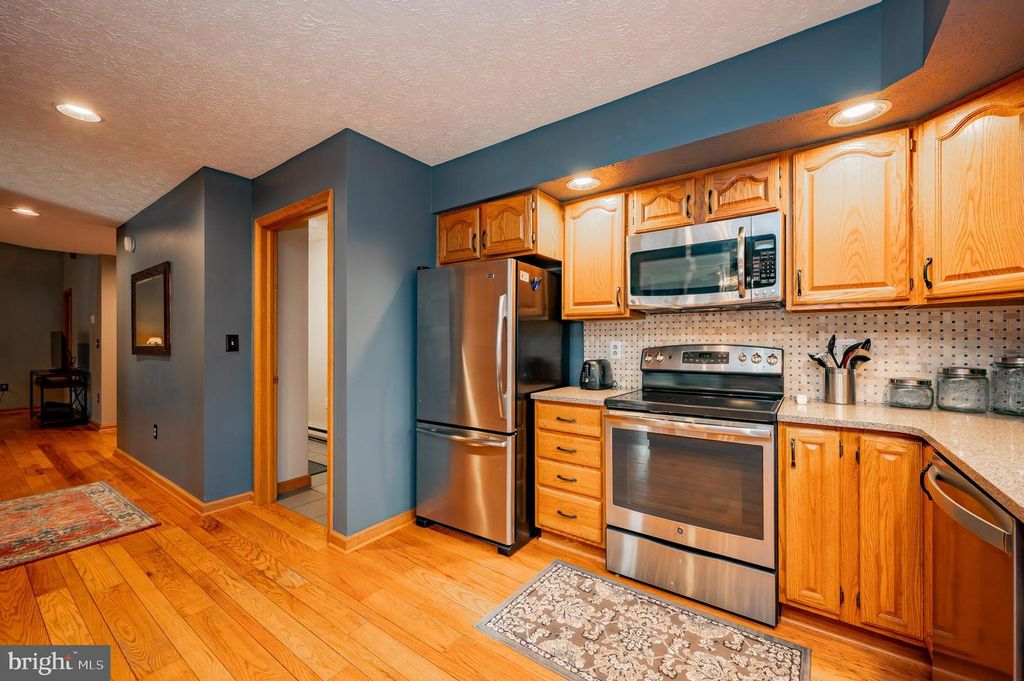 Image 17 of property listing at 62 MIDDLETON RD, Oakland, MD 21550