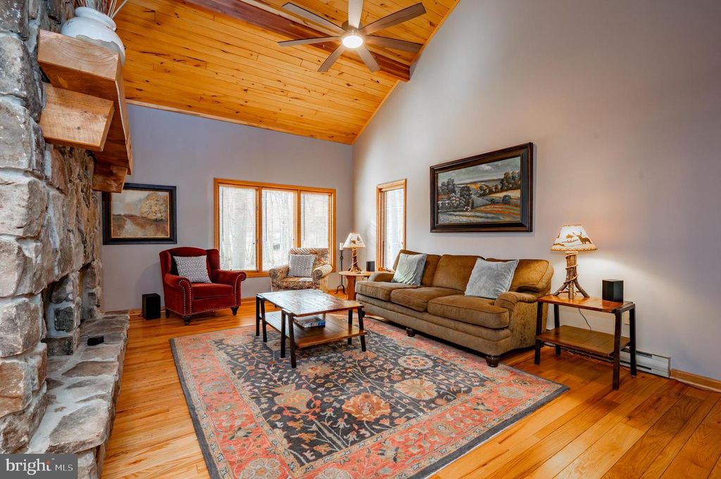 Image 19 of property listing at 62 MIDDLETON RD, Oakland, MD 21550