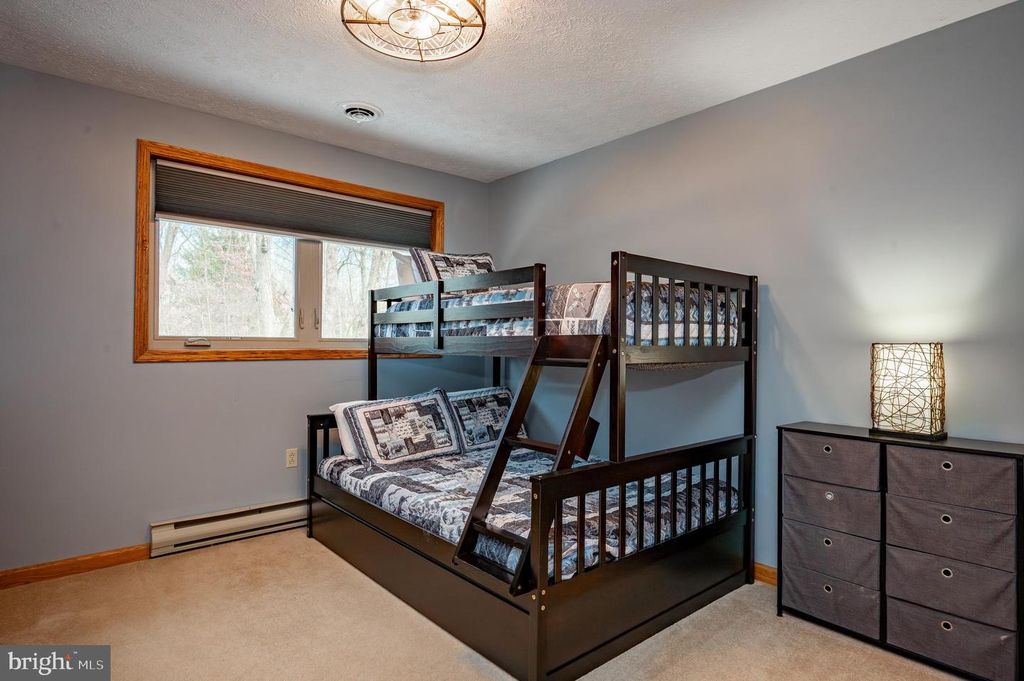 Image 7 of property listing at 62 MIDDLETON RD, Oakland, MD 21550