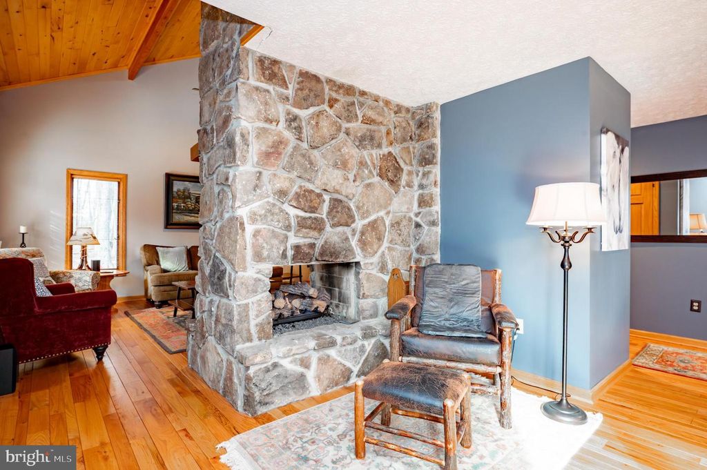 Image 9 of property listing at 62 MIDDLETON RD, Oakland, MD 21550