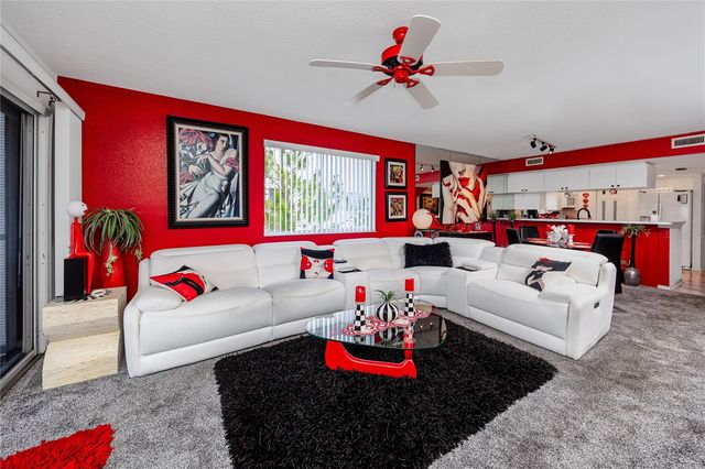 14761 SEMINOLE TRAIL, Seminole, FL 33776