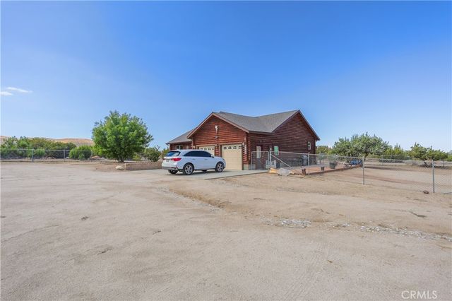 9569 E Avenue Y8, Littlerock, CA 93543