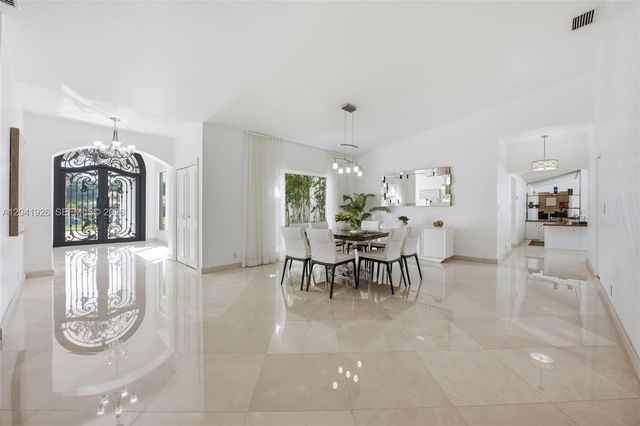 16170 Saddle Ln, Weston, FL 33326