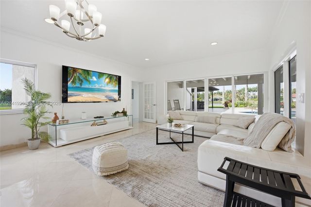 16170 Saddle Ln, Weston, FL 33326