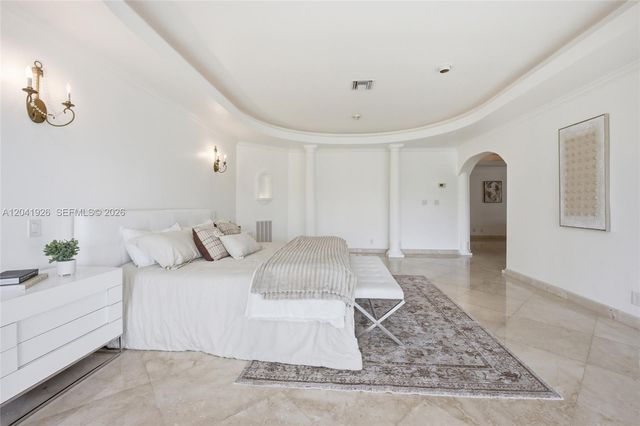 16170 Saddle Ln, Weston, FL 33326