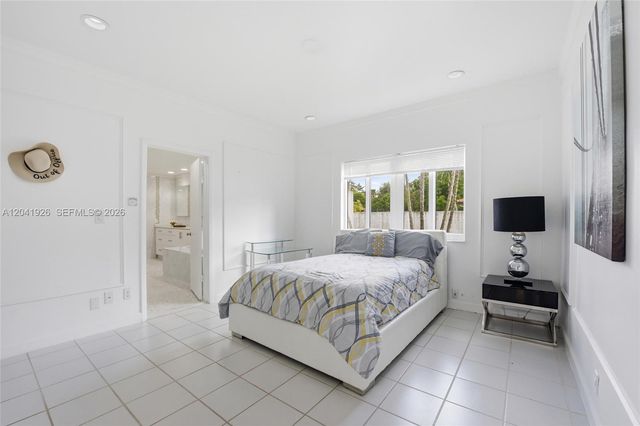 16170 Saddle Ln, Weston, FL 33326