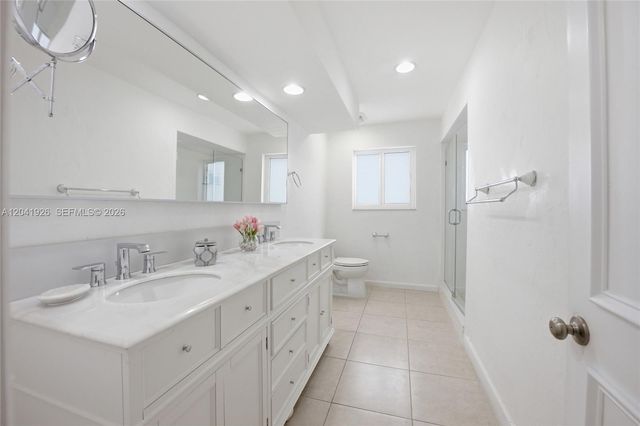 16170 Saddle Ln, Weston, FL 33326