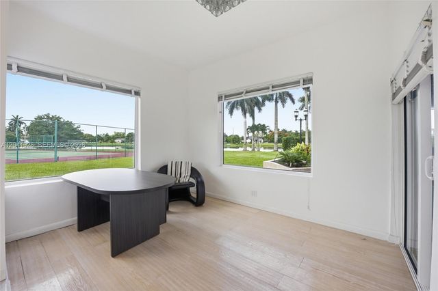 16170 Saddle Ln, Weston, FL 33326