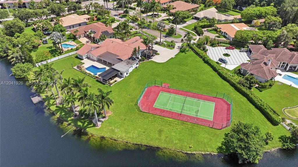 16170 Saddle Ln, Weston, FL 33326