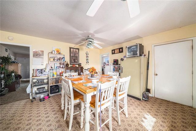 34656 Cedar Niles Road, Paola, KS 66071