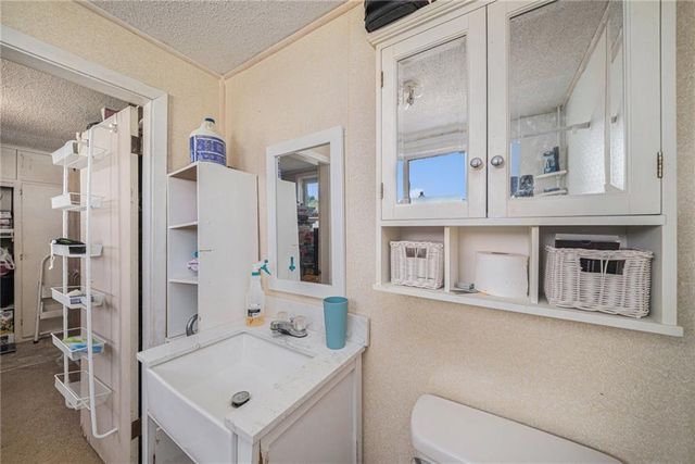 34656 Cedar Niles Road, Paola, KS 66071