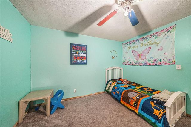 34656 Cedar Niles Road, Paola, KS 66071