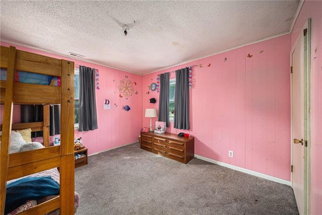 34656 Cedar Niles Road, Paola, KS 66071