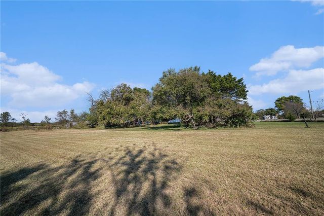 34656 Cedar Niles Road, Paola, KS 66071