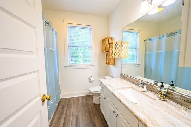 17 White Pine Knl 17, Westford, MA 01886