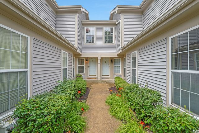 874 DANDRIDGE Court, Elgin, IL 60120