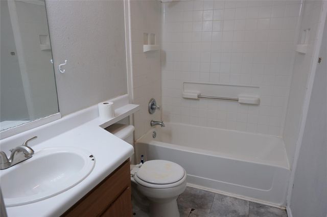 1778 Fm 1704 C, Elgin, TX 78621