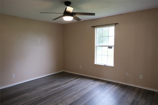 1778 Fm 1704 C, Elgin, TX 78621