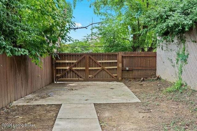 611 Finzer St, Louisville, KY 40203