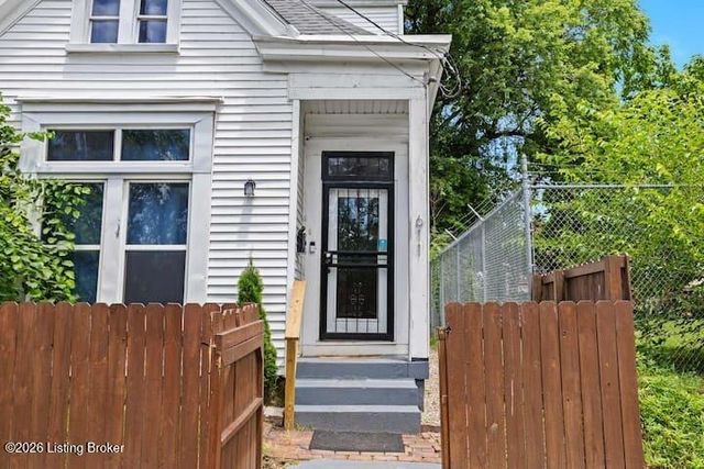 611 Finzer St, Louisville, KY 40203