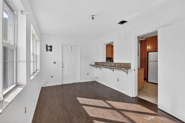 6560 Sherman St, Hollywood, FL 33024